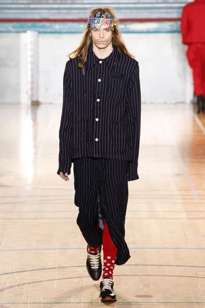 Look 19